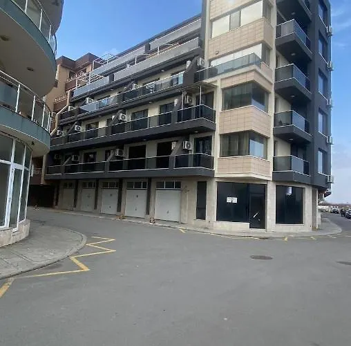 Sea View With Free Parking